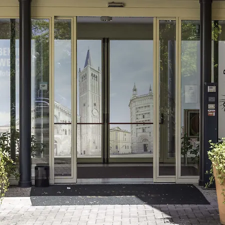 Tre מלון פארמה